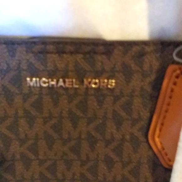 Nwt. Michael kors Mercer gallery small signature logo satchel. - Picture 8 of 13